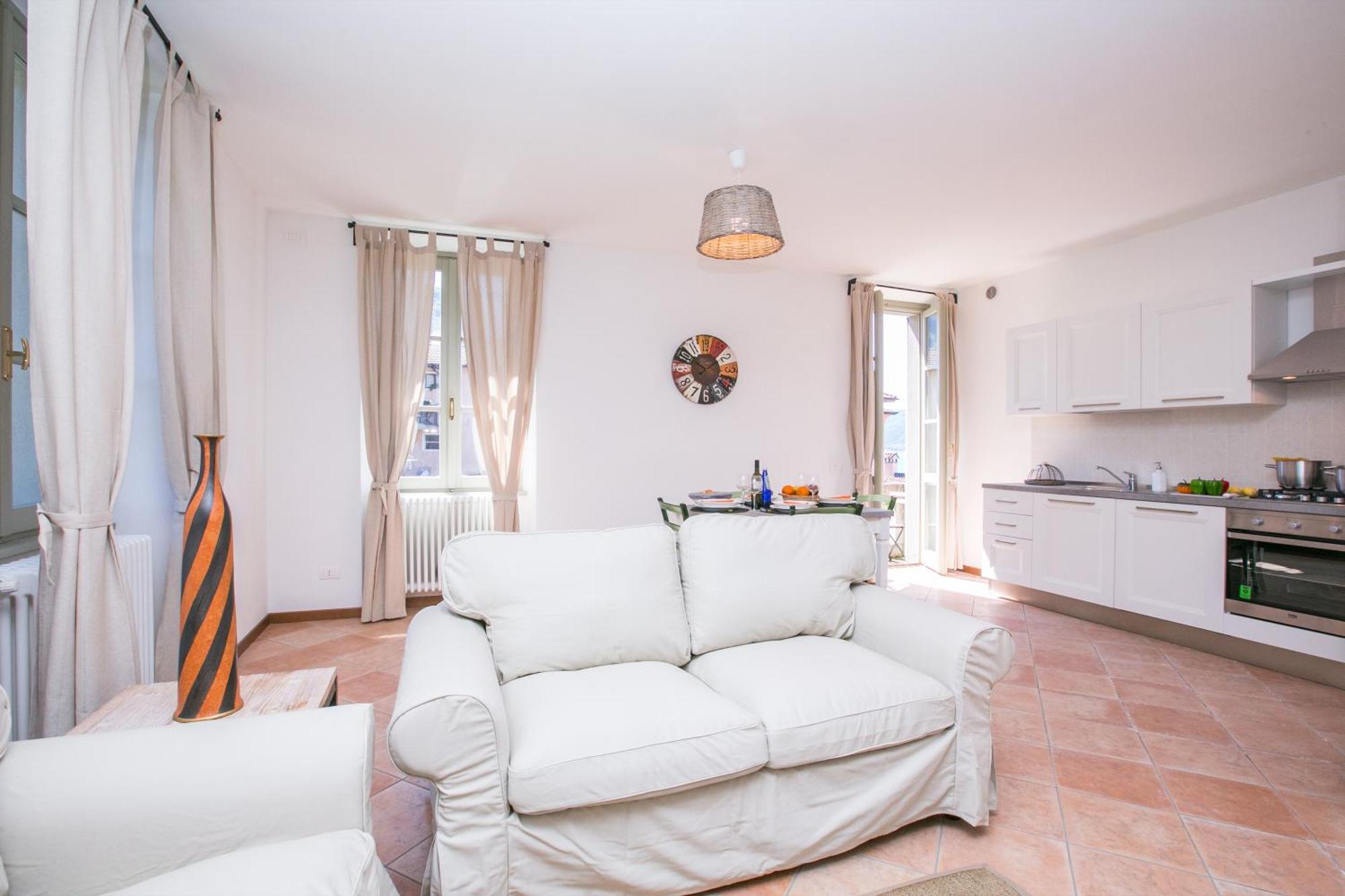 Casa Al Prato Apt. G 瓦伦纳 外观 照片